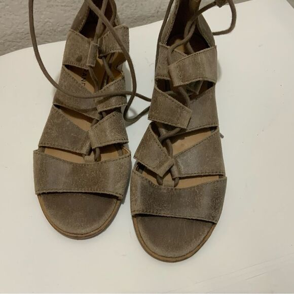 Lucky Brand shoes Tazu Lace Up Sandals leather size 7.5 - Picture 4 of 10